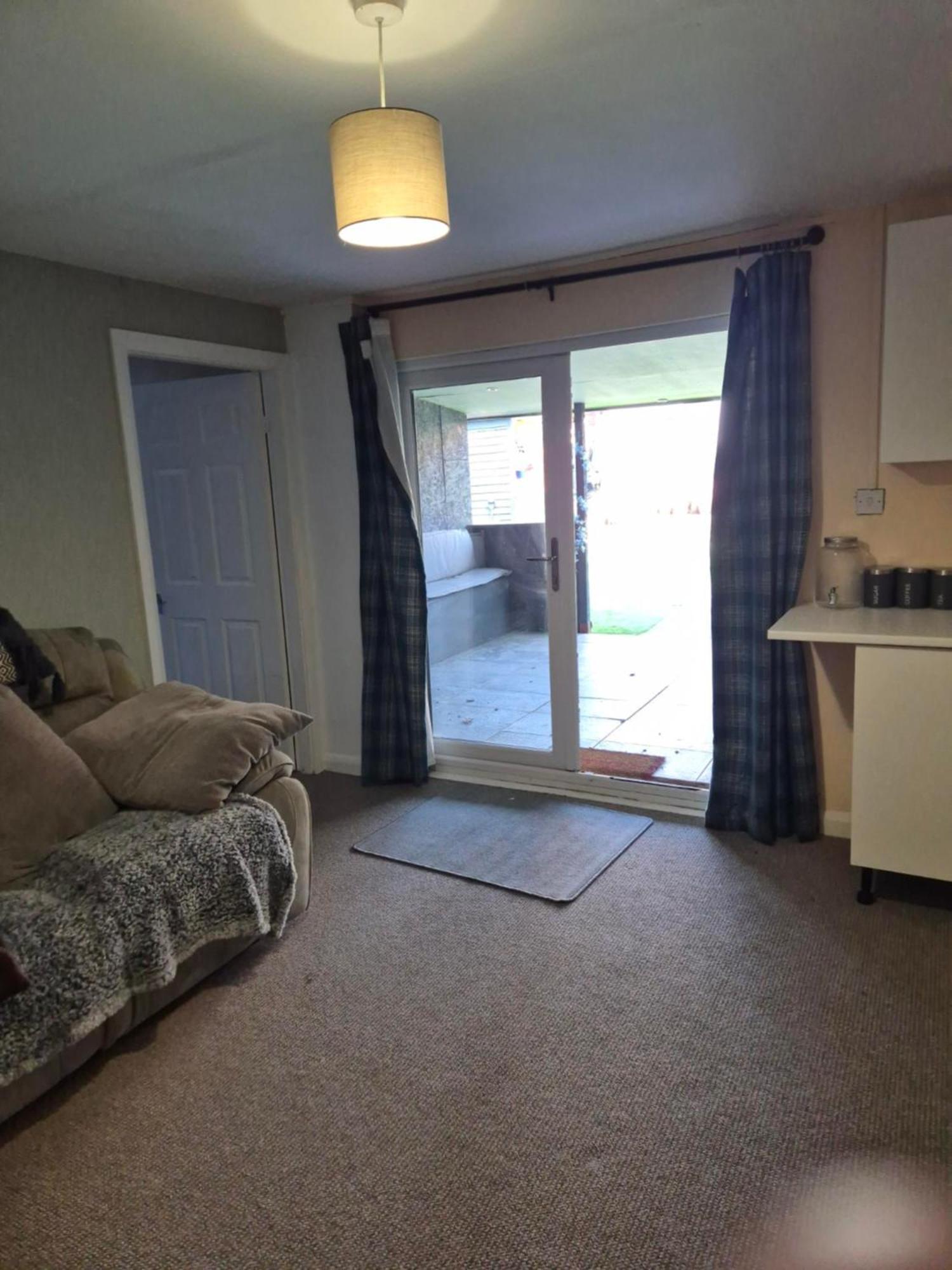 Accomadation Wrexham Exterior foto